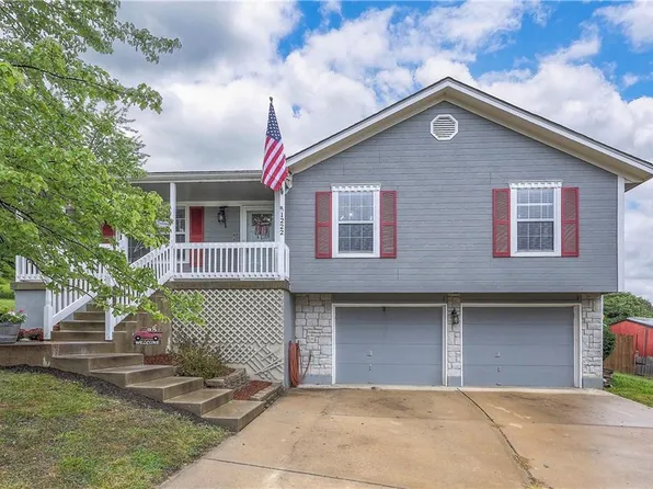 1222 SW Lone Star Ct, Grain Valley, MO 64029