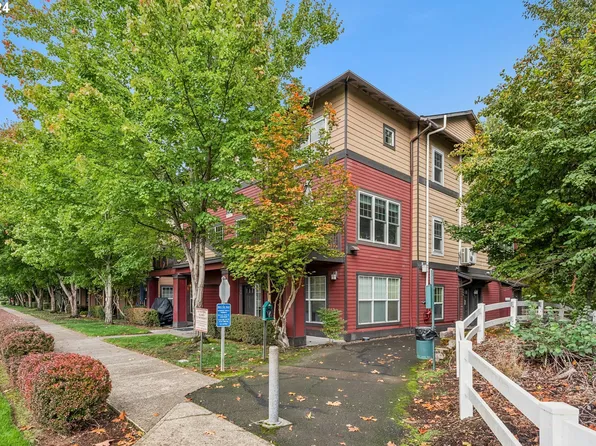 22810 SW Forest Creek Dr Unit 101, Sherwood, OR 97140