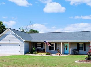 1014 Brynn Dr, Winder, GA 30680