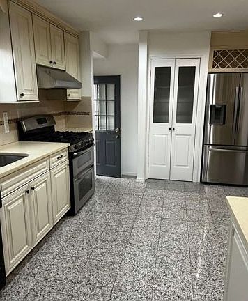 4th image of 25124 57th Ave