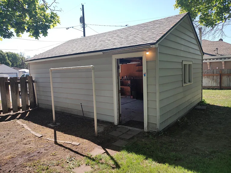 1421 N Farr Rd — Photo 15