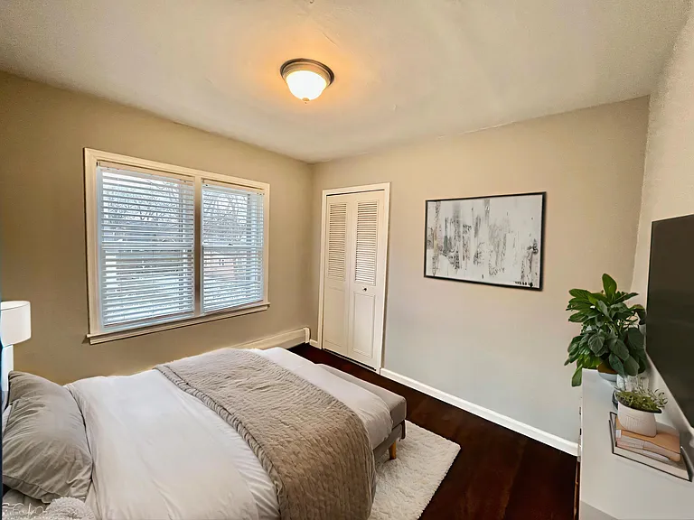 62 Madison Ct #4 — Photo 12