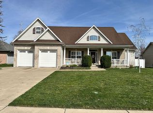 3000 Red Oak Ln, Springfield, IL 62712