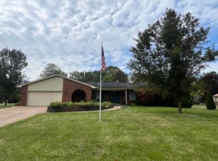 5980 Pineview Dr, Ypsilanti, MI 48197