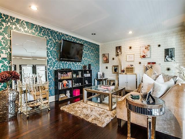 1st image of 10209 Regal Oaks Dr APT 212