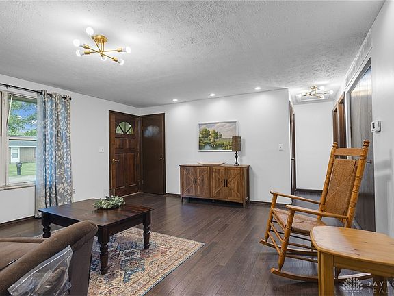 5th image of 6137 Little Creek Ct