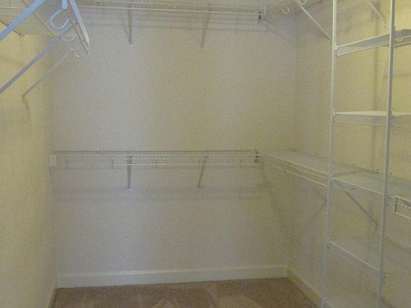MB walk-in closet