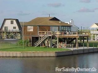174 Sand Shoals Rd, Freeport, TX 77541