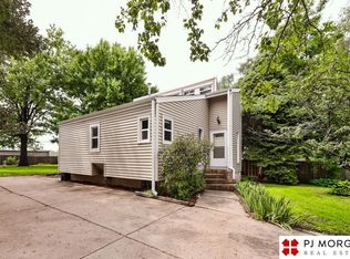4905 K St, Omaha, NE 68117
