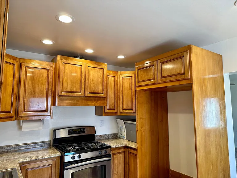 1321 Sapphire Ave — Photo 6