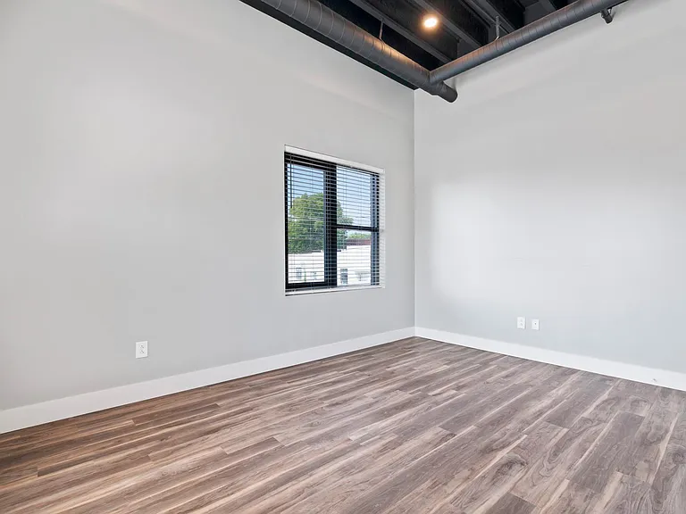 125 E Prince St #203 — Photo 18