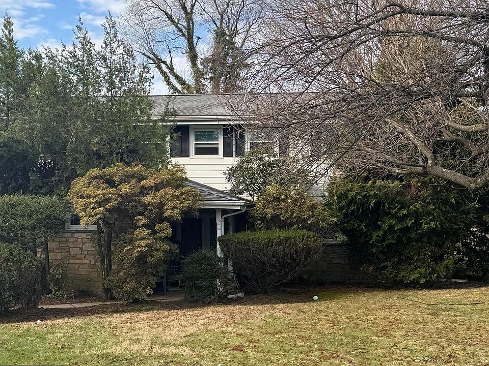 2nd image of 1456 Thornberry Rd