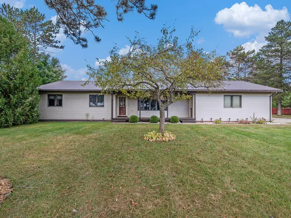 60 Paradise Dr, Gaylord, MI 49735