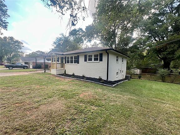 2nd image of 706 Jones Mill Rd