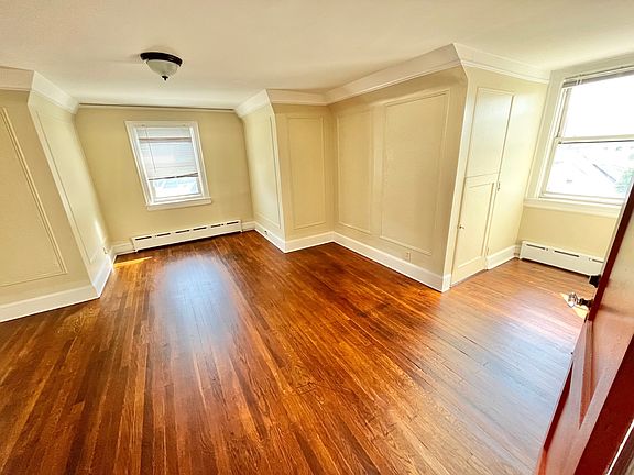 4th image of 81 Hilltop Ave Floor 3
