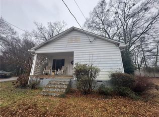 3453 Woodlawn Cir, Tucker, GA 30084