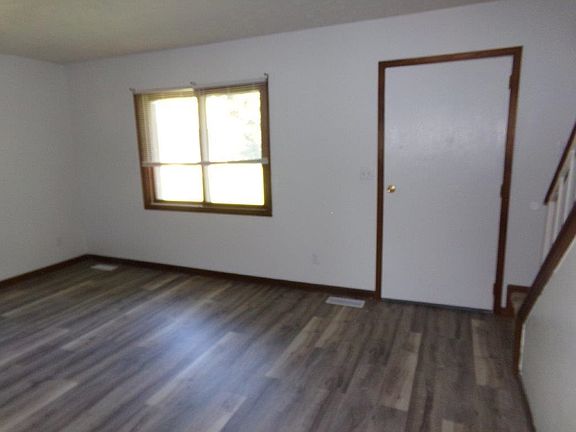 3rd image of 208 W Francis St #B