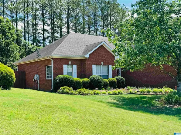 162 Daventry Dr, Calera, AL 35040