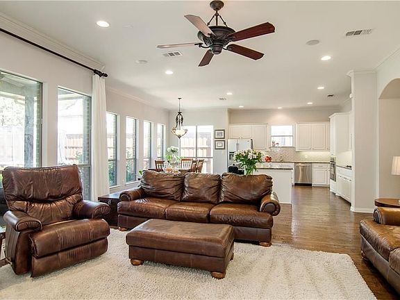 2nd image of 6143 Velasco Ave