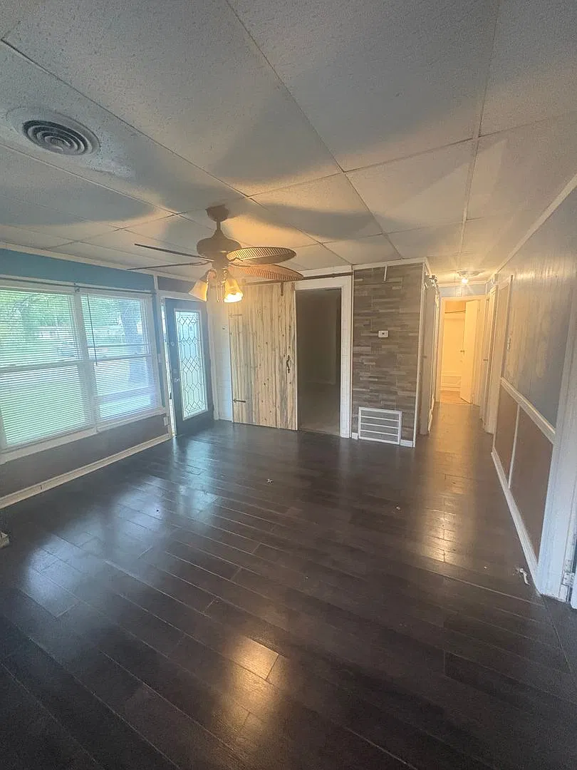Section 8 approved 3 bedroom 1 bathroom home for rent in Cahokia — Photo 2