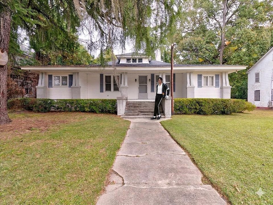 1st image of 155 Lovell St