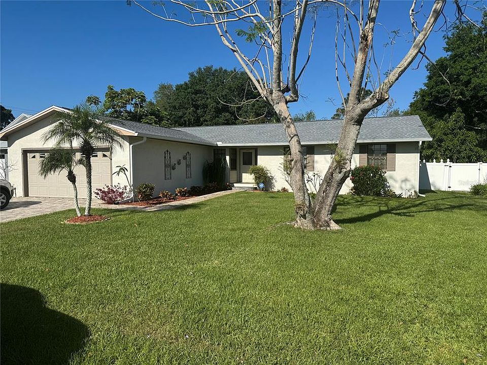 1st image of 813 W HERON PLACE