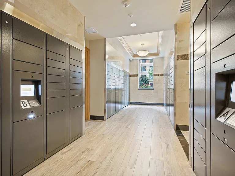 Self Service Package Lockers