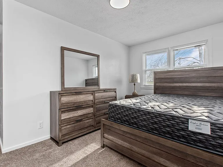 62 Midland Heights Cir #C — Photo 19