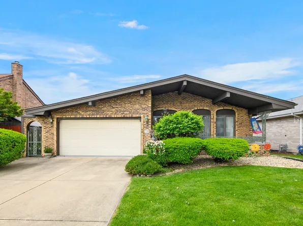 9346 S 55th Ave, Oak Lawn, IL 60453