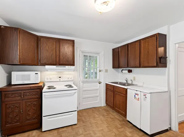 2316 Bedford Ave, Raleigh, NC 27607