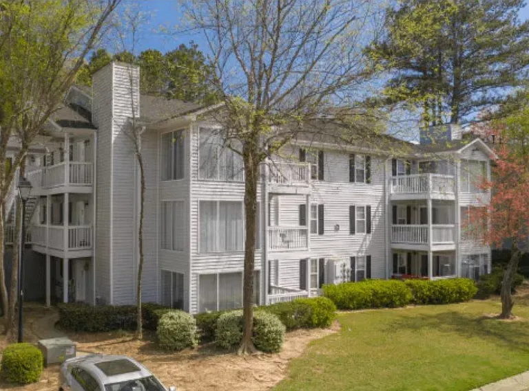 Birch Run Apartments — Photo 25