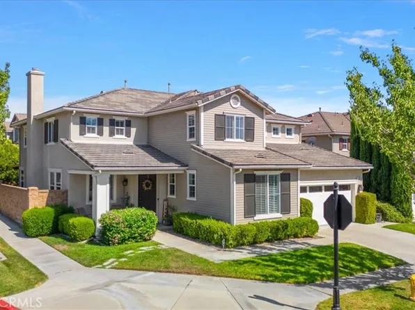 6045 Lost Horse Dr, Fontana, CA 92336
