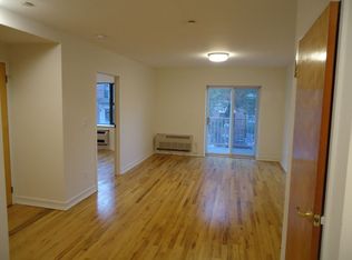 31-29 30th St #22B, Astoria, NY 11106