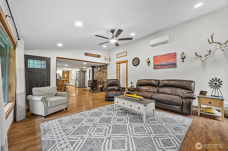 4th image of 145 Kehoe Road