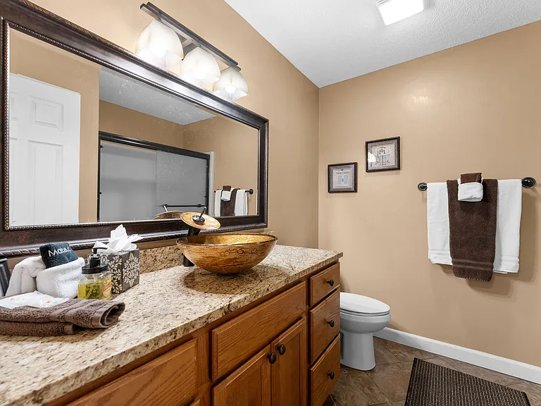 160 Mulligan Ln #3 — Photo 22