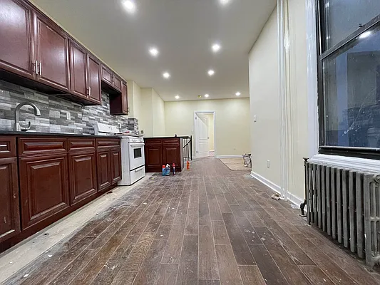 Rented by Coda Real Estate NYC | media 20