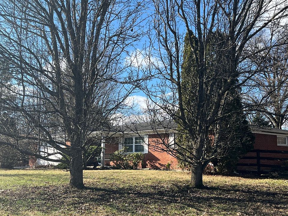 2nd image of 4741 Beechwood Rd