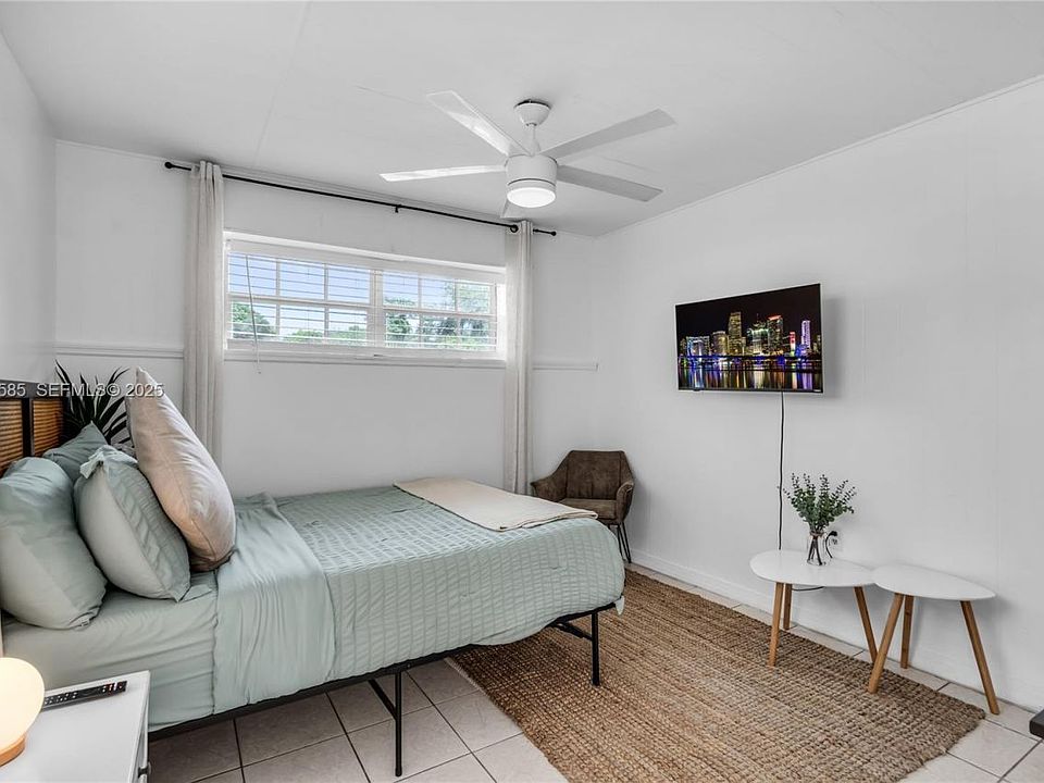 1st image of 2972 NW 15th St #2