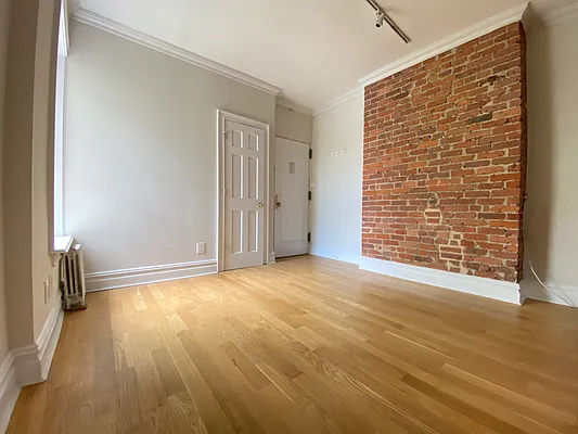 Rented by (Legacy) NY Quality Living Uptown | media 22