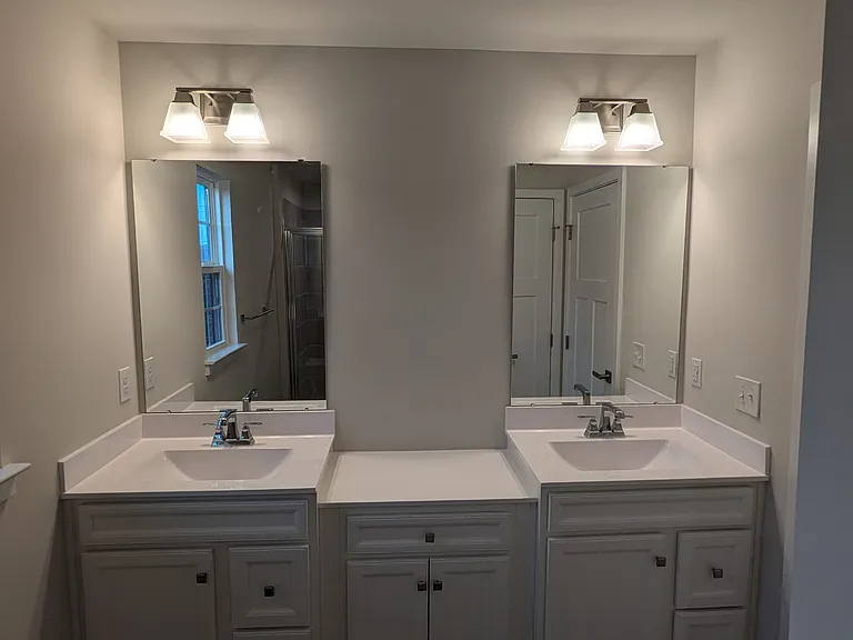 owner's suite bathroom vanity