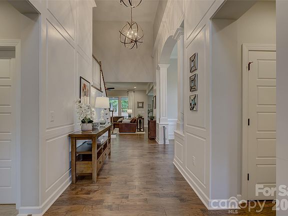 5th image of 17615 Caddy Ct