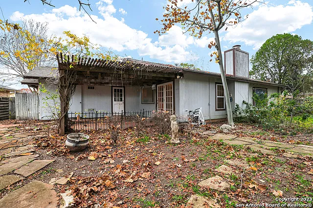 8138 Raritan St — Photo 25
