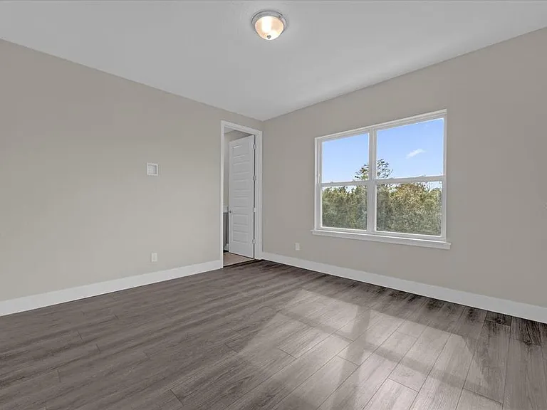 7838 Spectrum Dr — Photo 12