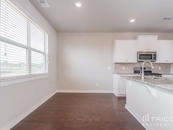 5th image of 4811 Kingdom Dr