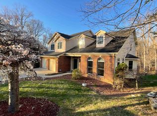 74 Endicott Ln, Huntington, WV 25705