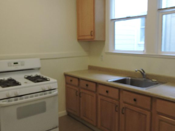 3rd image of 365 Guerrero St APT 1