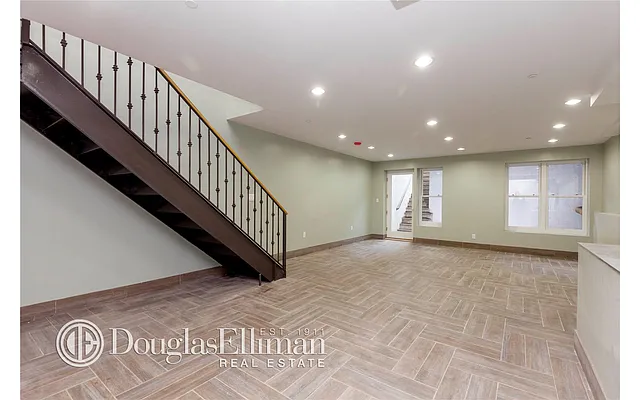 Sold by Douglas Elliman | media 25