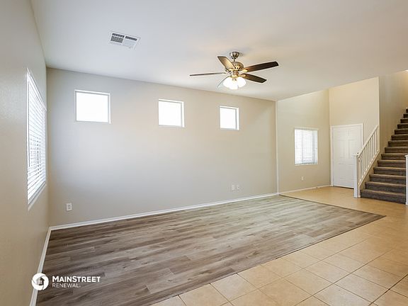 5th image of 3852 Hollycroft Dr