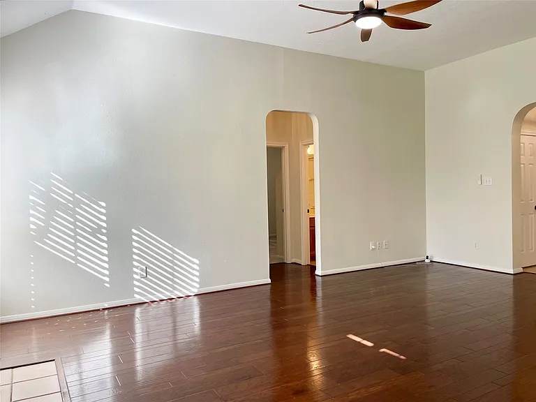 4630 Jaymar Dr — Photo 7