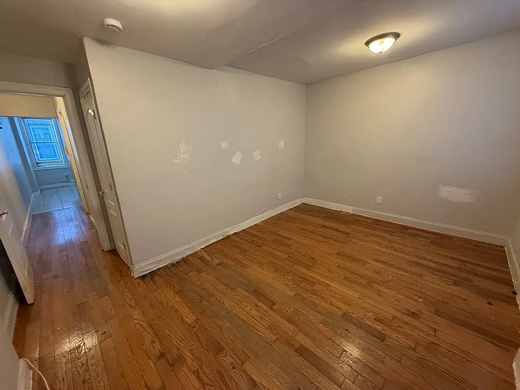 Studio, $1,750 — Photo 4